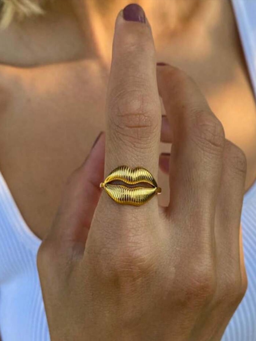 Gold Lip-Shaped Statement Open Ring - adjustable
